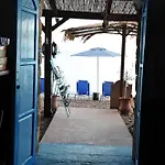 Beachfront Lampis Dolphin 2 Ferienhaus