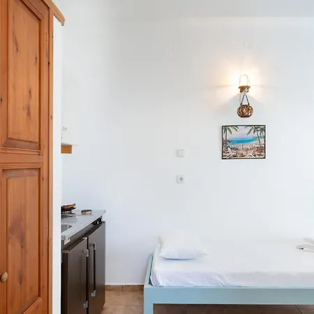 Beachfront Lampis Dolphin 2 Hébergement de vacances Skala