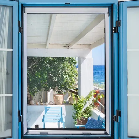 Beachfront Lampis Dolphin 2 Holiday home