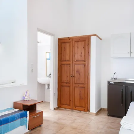 Holiday home Beachfront Lampis Dolphin 2