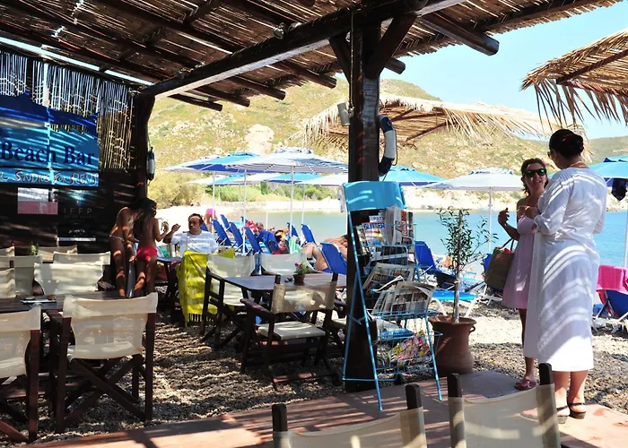 Beachfront Lampis Dolphin 2 بيت للعطل سكالا