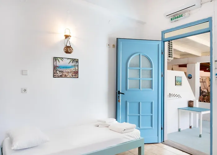 Beachfront Lampis Dolphin 2 بيت للعطل