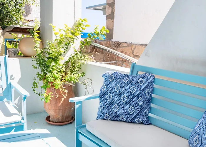 بيت للعطل Beachfront Lampis Dolphin 2