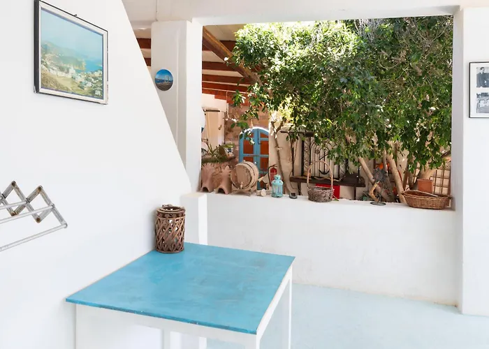 بيت للعطل Beachfront Lampis Dolphin 2 *